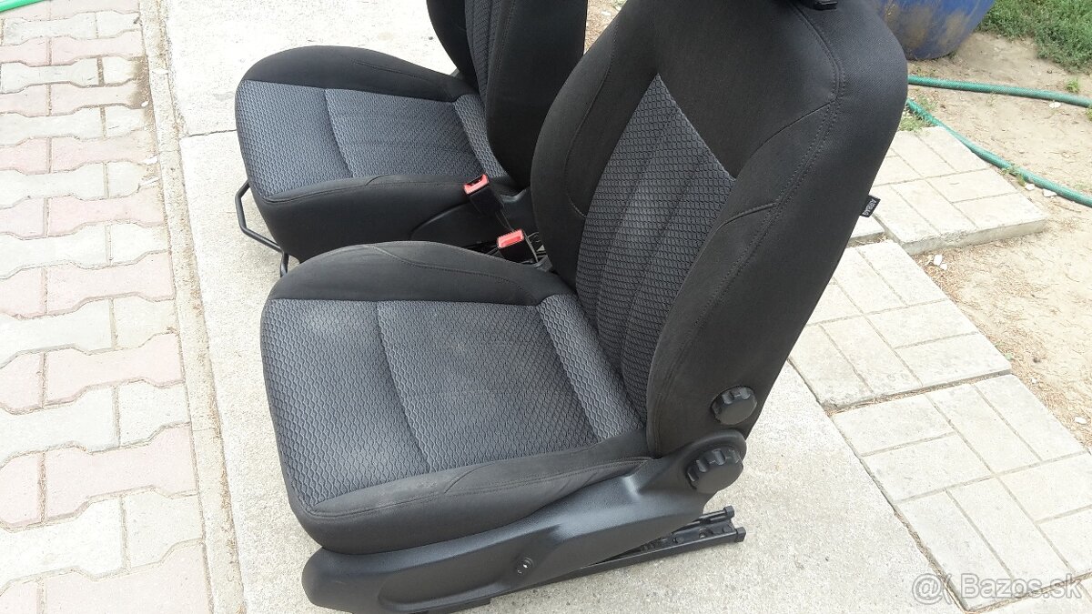 sedačky na Ford Mondeo Combi MK4 - 2