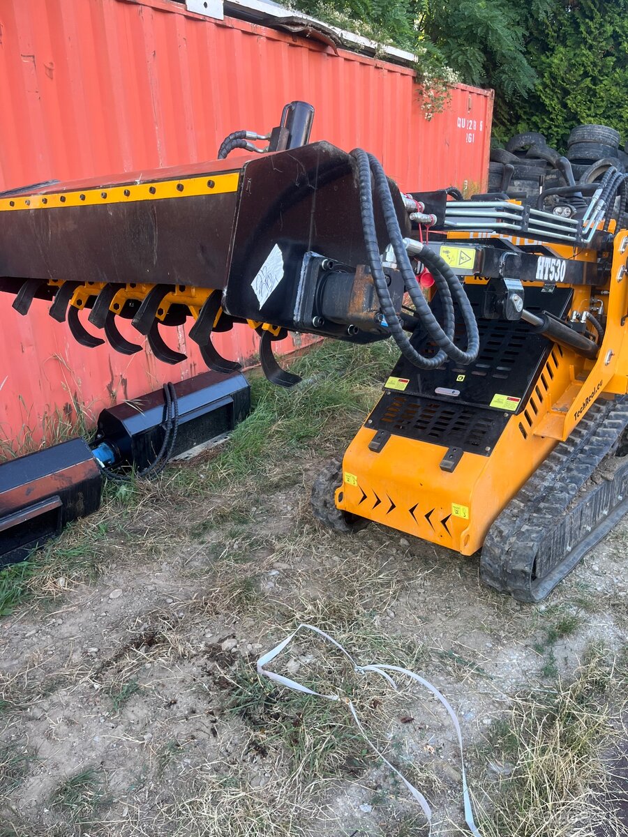 Rotavator hydraulický pre nakladače - 2