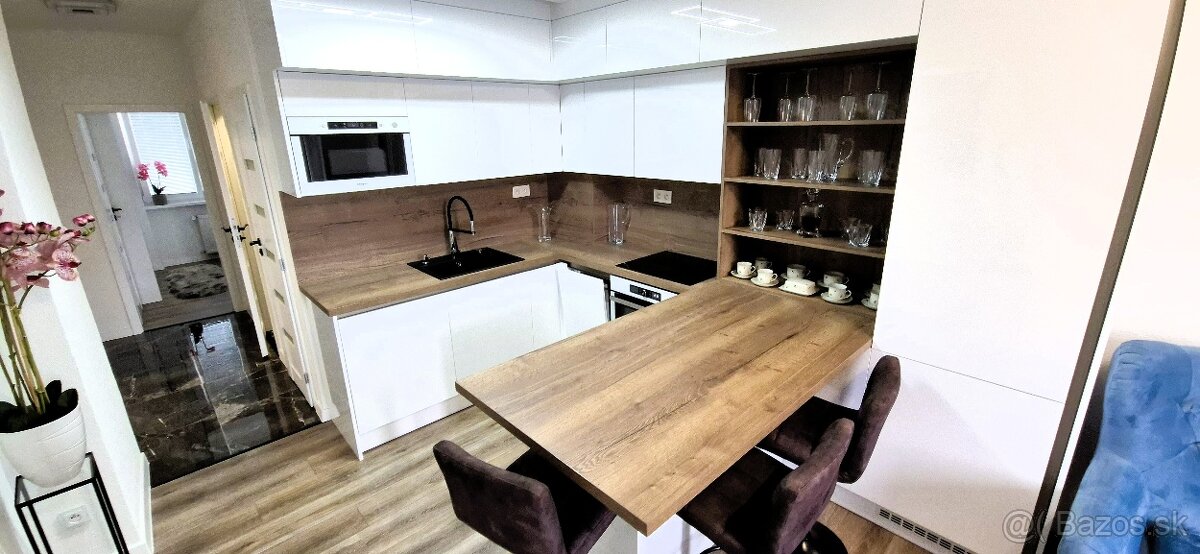 Prenájom - 3 izbový byt, BA - Nové Mesto - 2