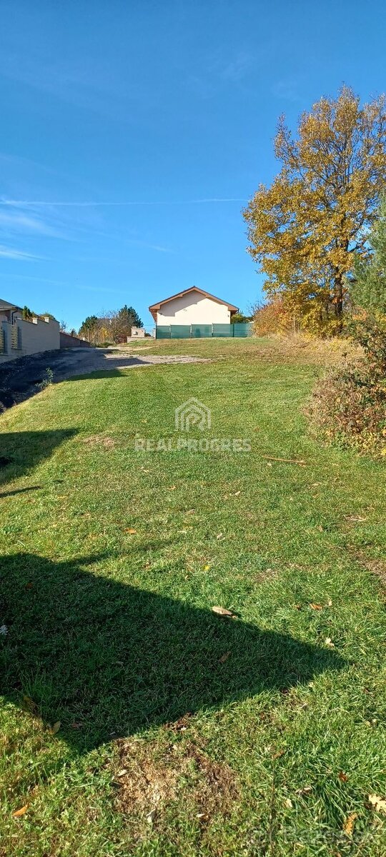 Predaj pozemok Nitrianske Hrnčiarovce - 2