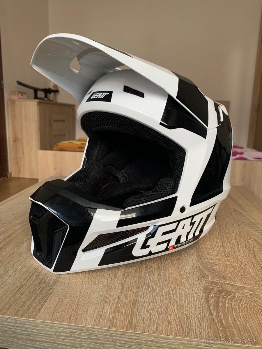 Prilba LEATT 3.5 (M) - 2