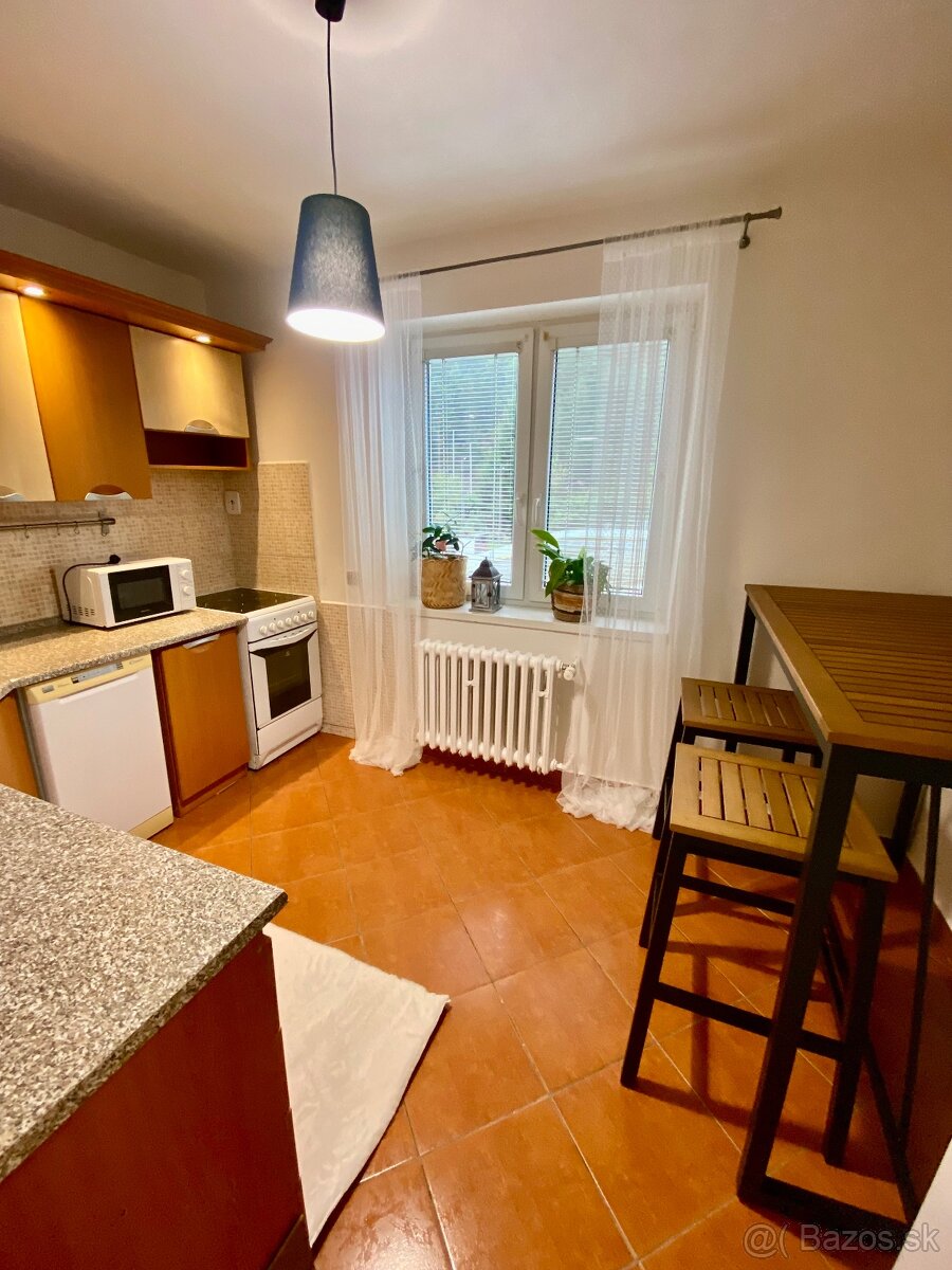 1- izbový byt Žilina, Lietavská Lúčka. - 2