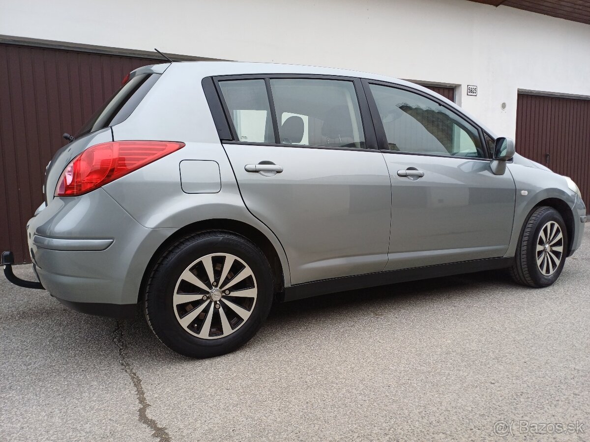 Nissan Tiida 1,6i - Ťažné - 113 000 km, Klíma - 2