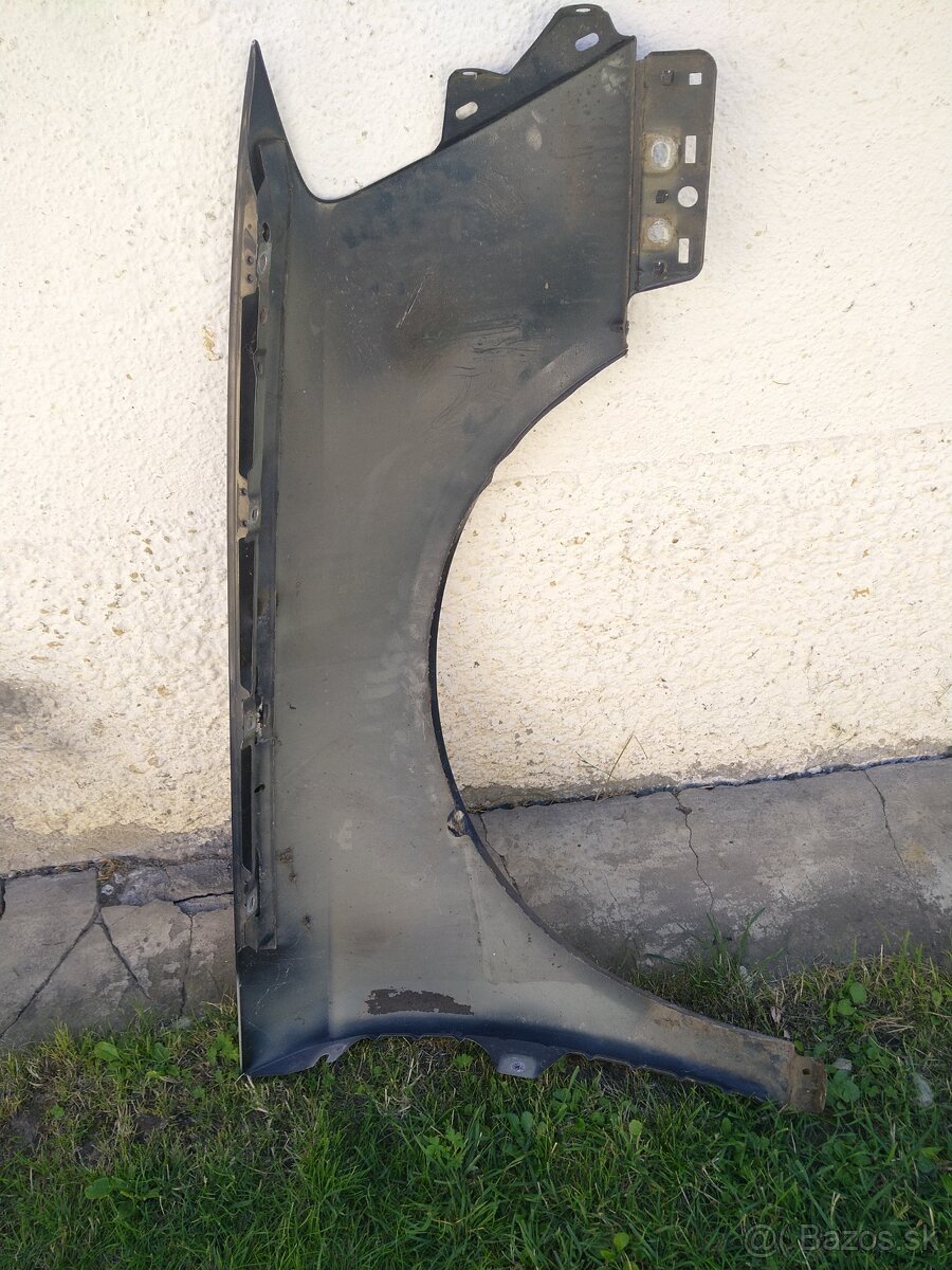 Predám blatník predný ľavý passat B6 - 2