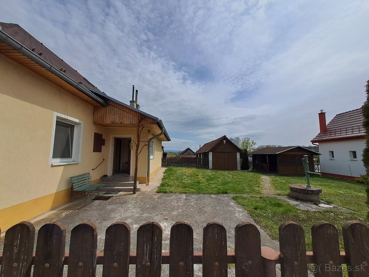 Nová cena - Krásny dom na predaj v obci Dolné Držkovce - 2