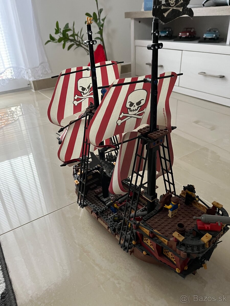 LEGO pirátska loď - 2