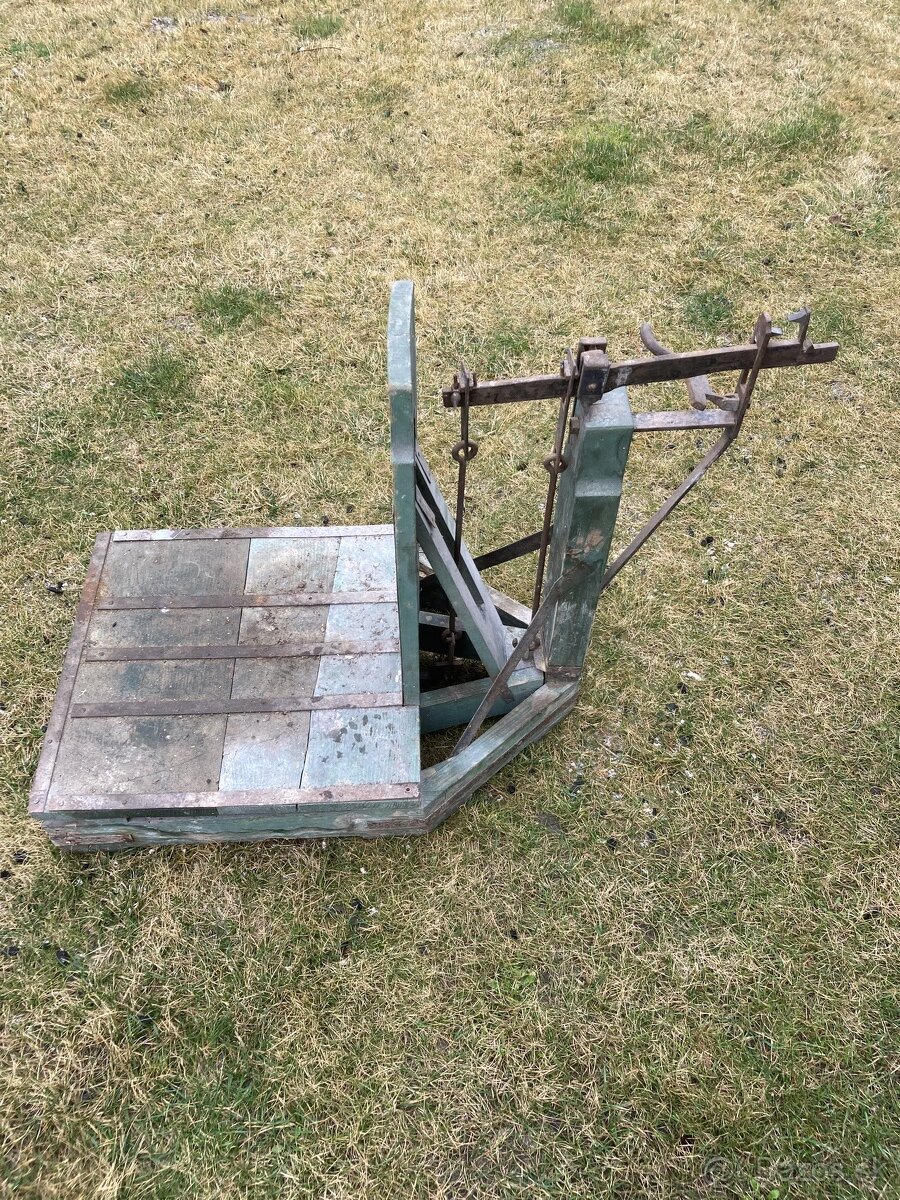 Predám starú drevenú váhu - 2