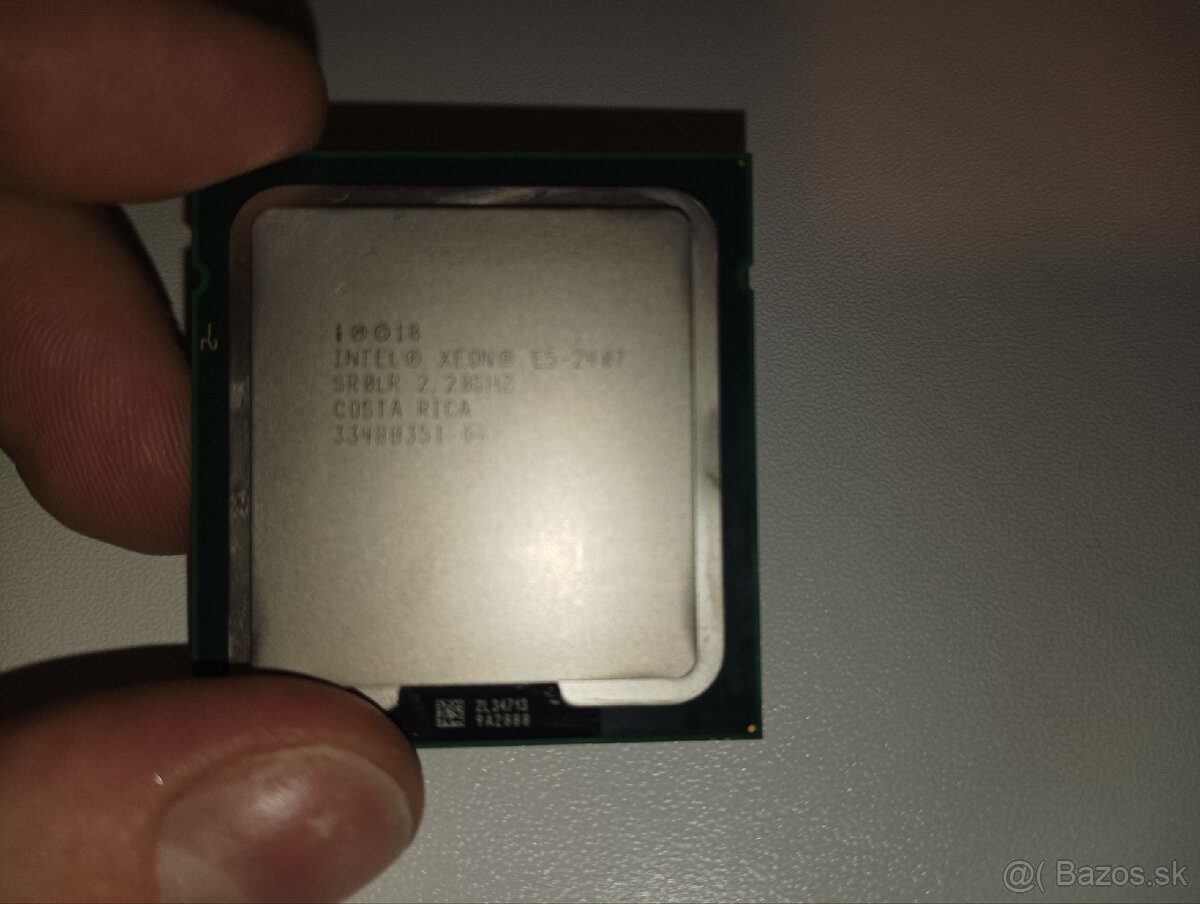 Intel Xeon E5-2407 - 2