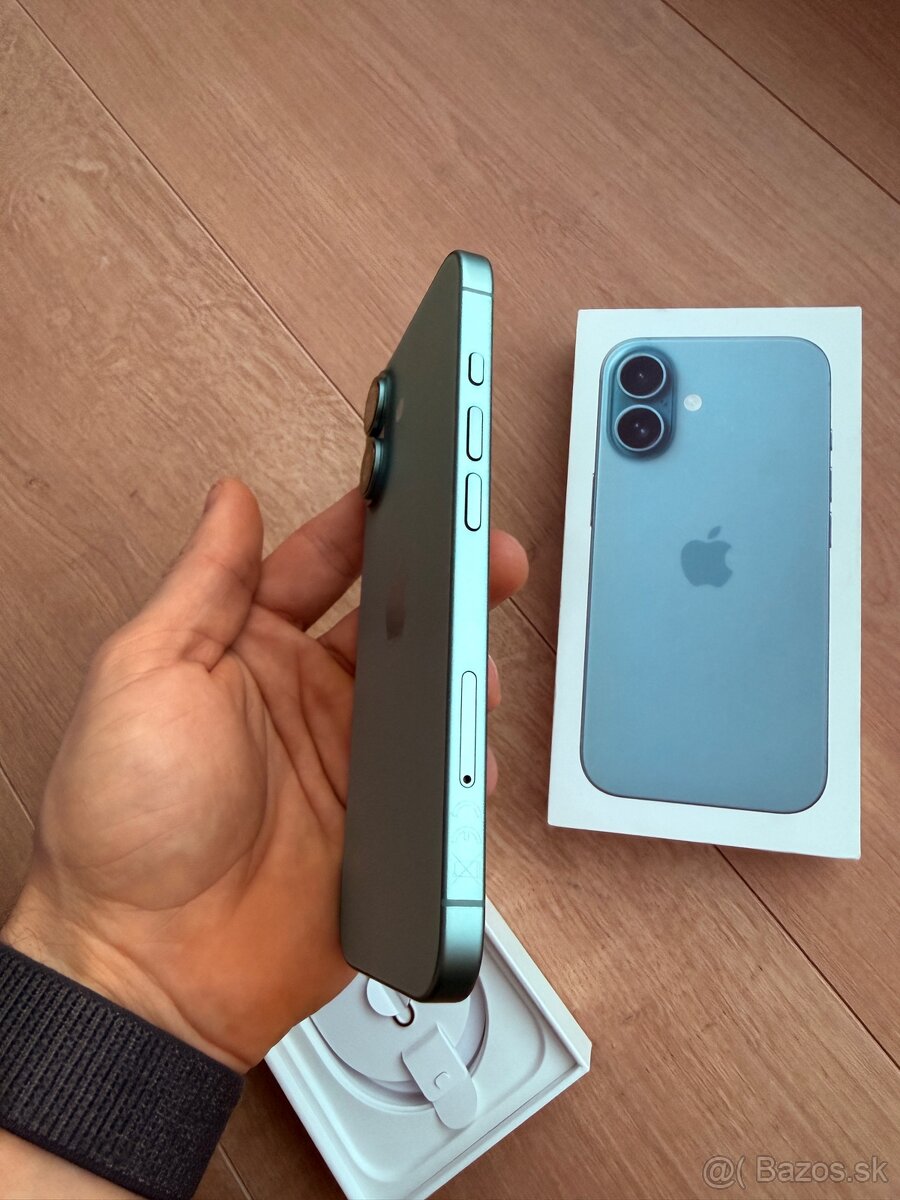 iPhone 16 - 2