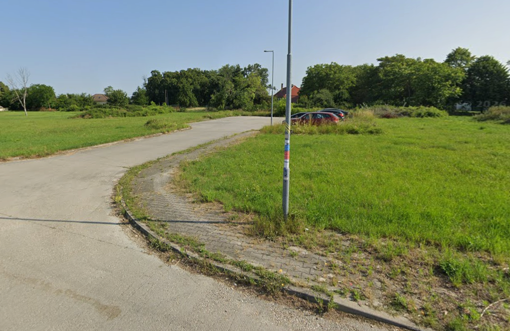 Hrubá Borša - centrum - stavebný pozemok - 2