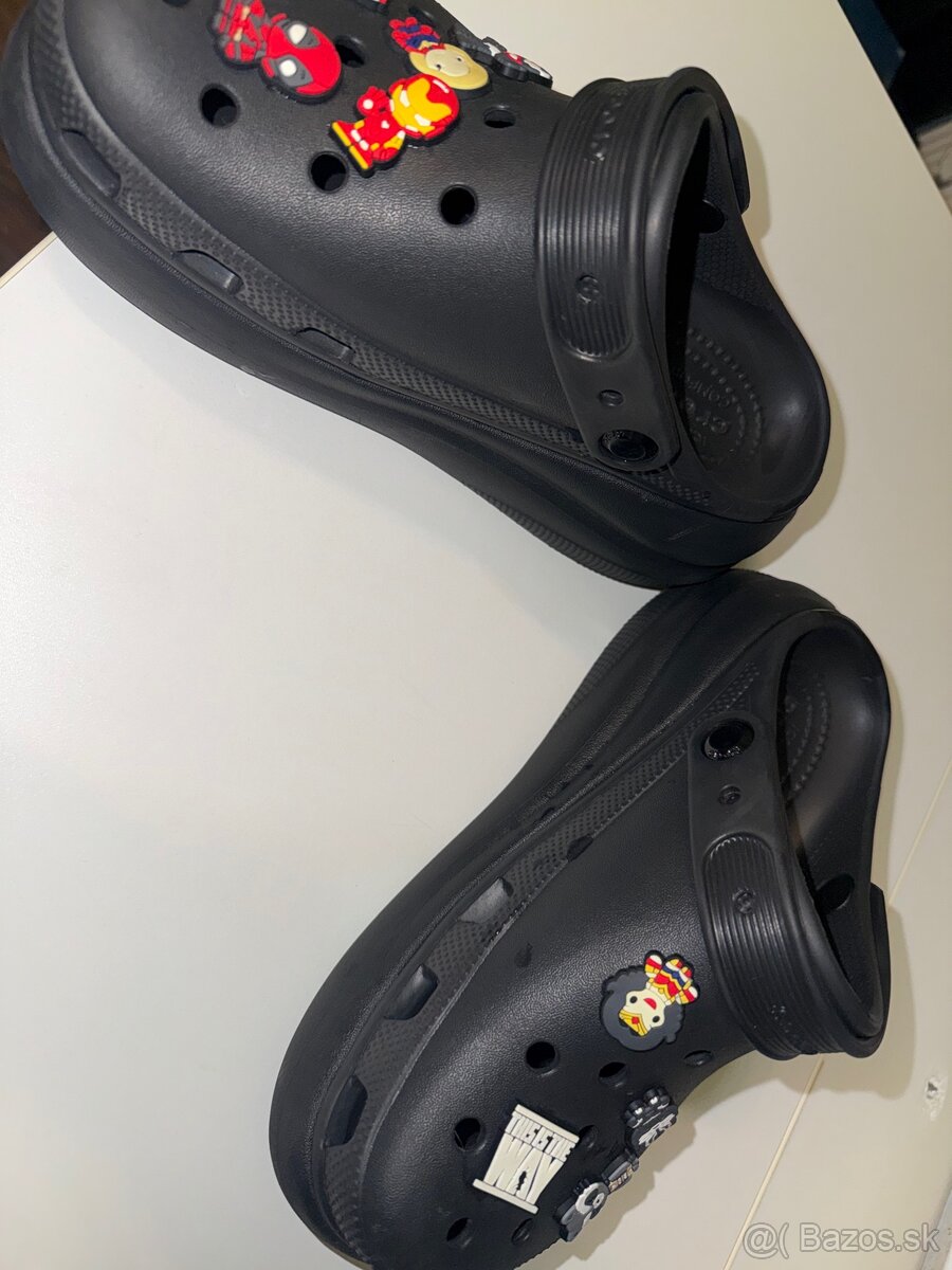 Crocs - 2