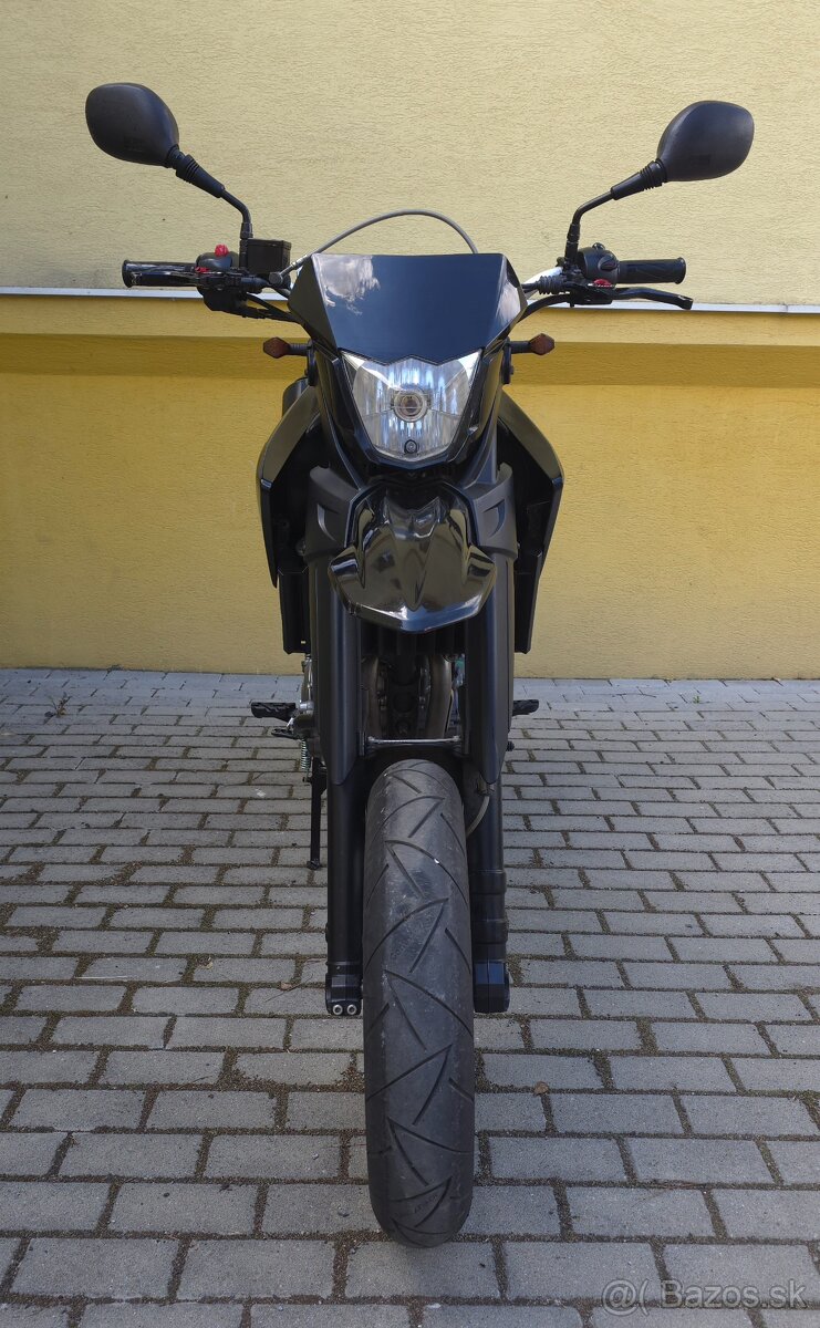 Yamaha XT660X čierna