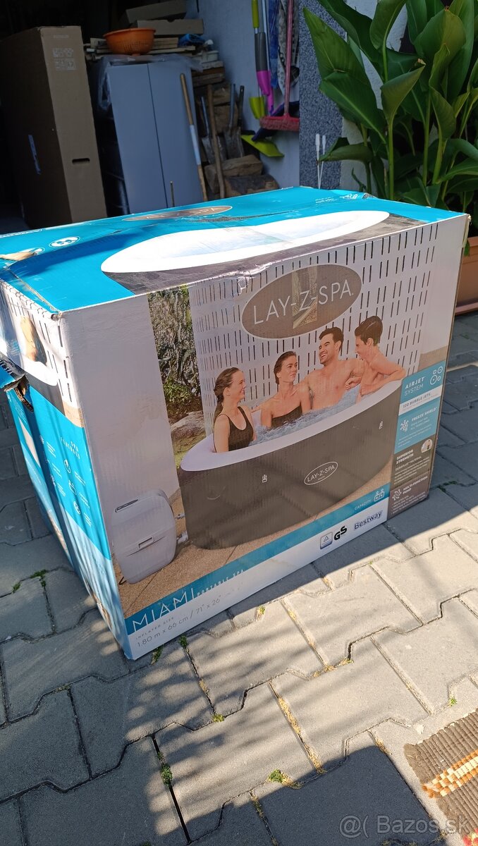 Nafukovacia Bestway Vírivka Lay-Z-Spa Miami Airjet - 2