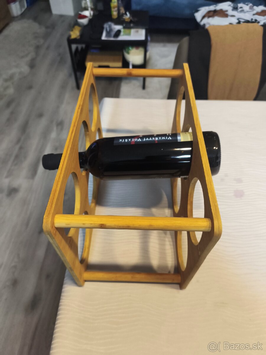 Stojan na víno - 2