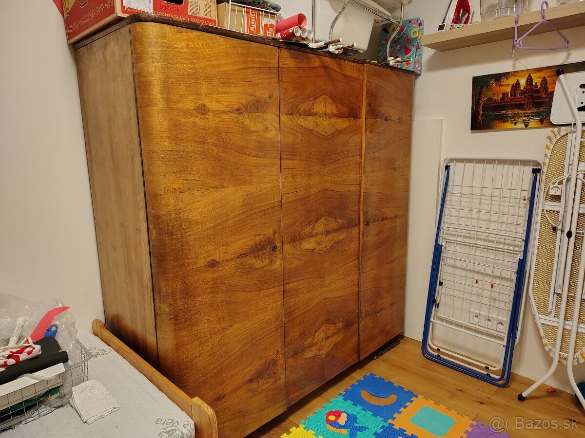 Šatníková striňa - 2