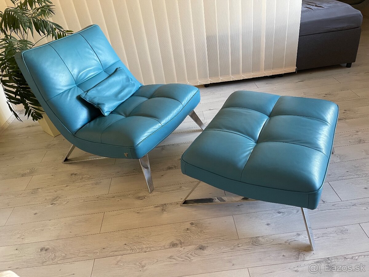 KOZENE KRESLO S TABURETKOU - 2