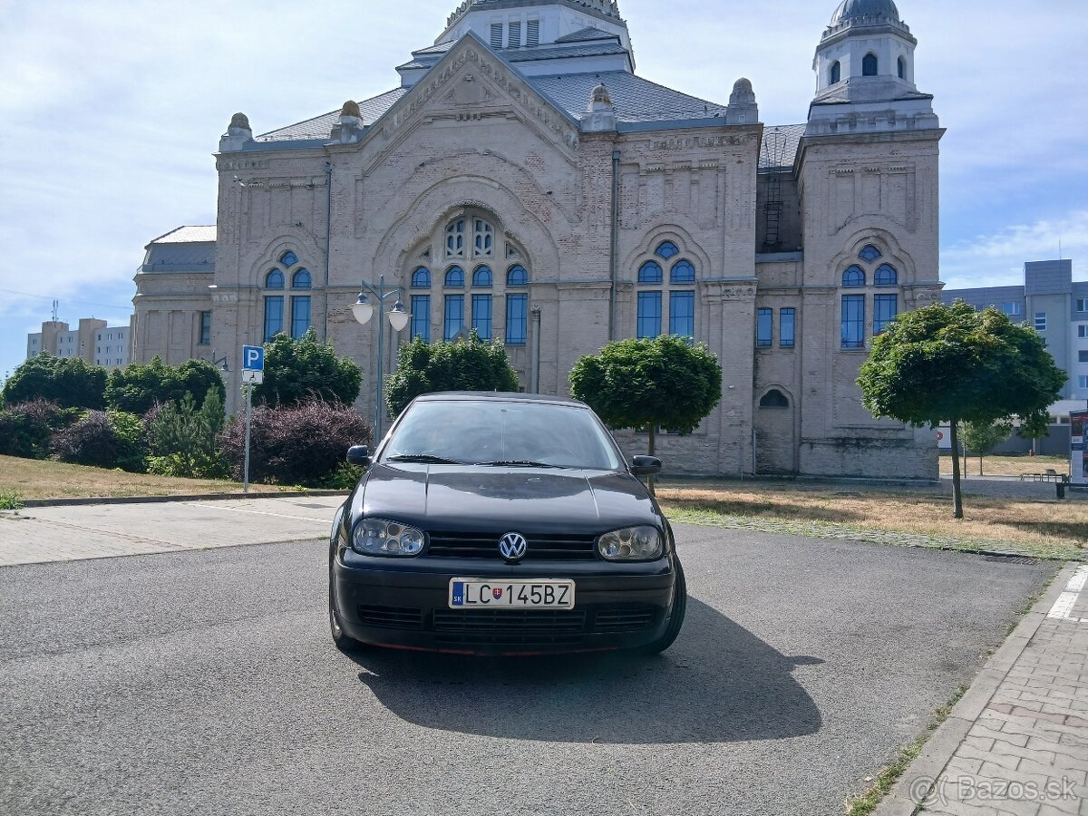 Golf 4 - 2