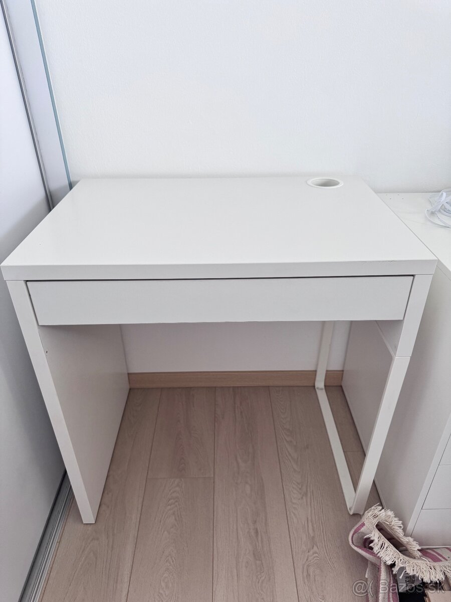 Pracovny stolik Ikea Micke - 2