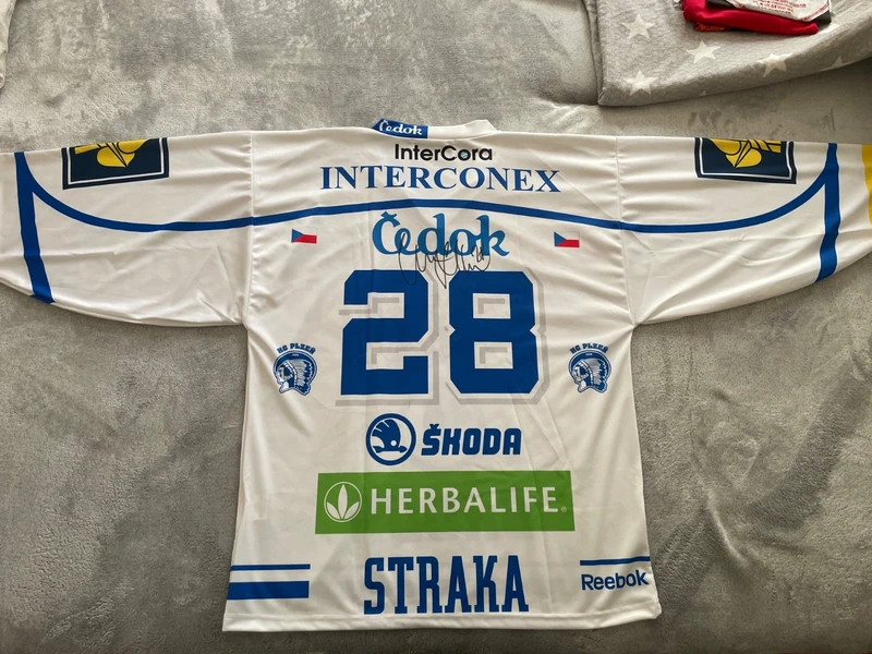 Dres s podpisom - 2