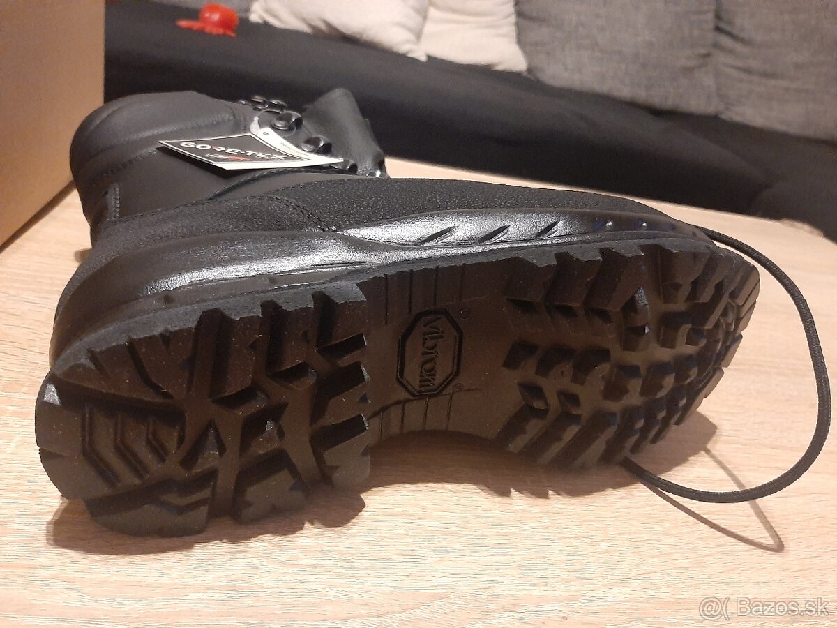 Celokožená kvalitná obuv gore-tex vibram + letné kanady - 2