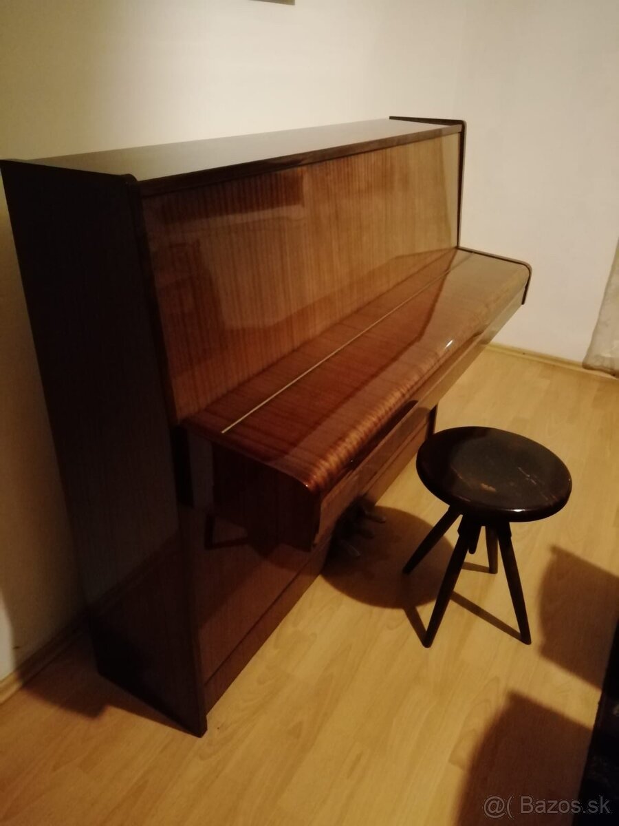 Klavír Scholze + stolička - 2