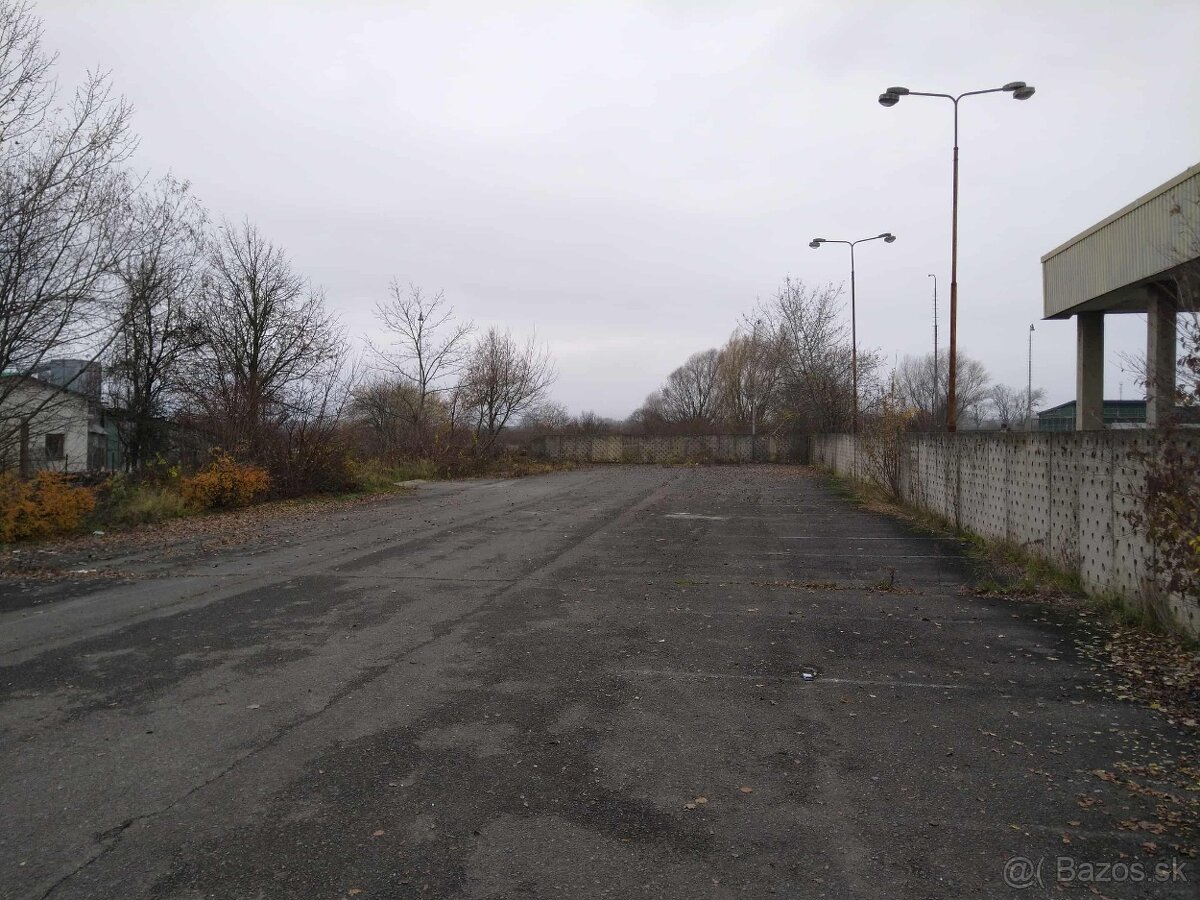 Pozemok Hencovce - 2