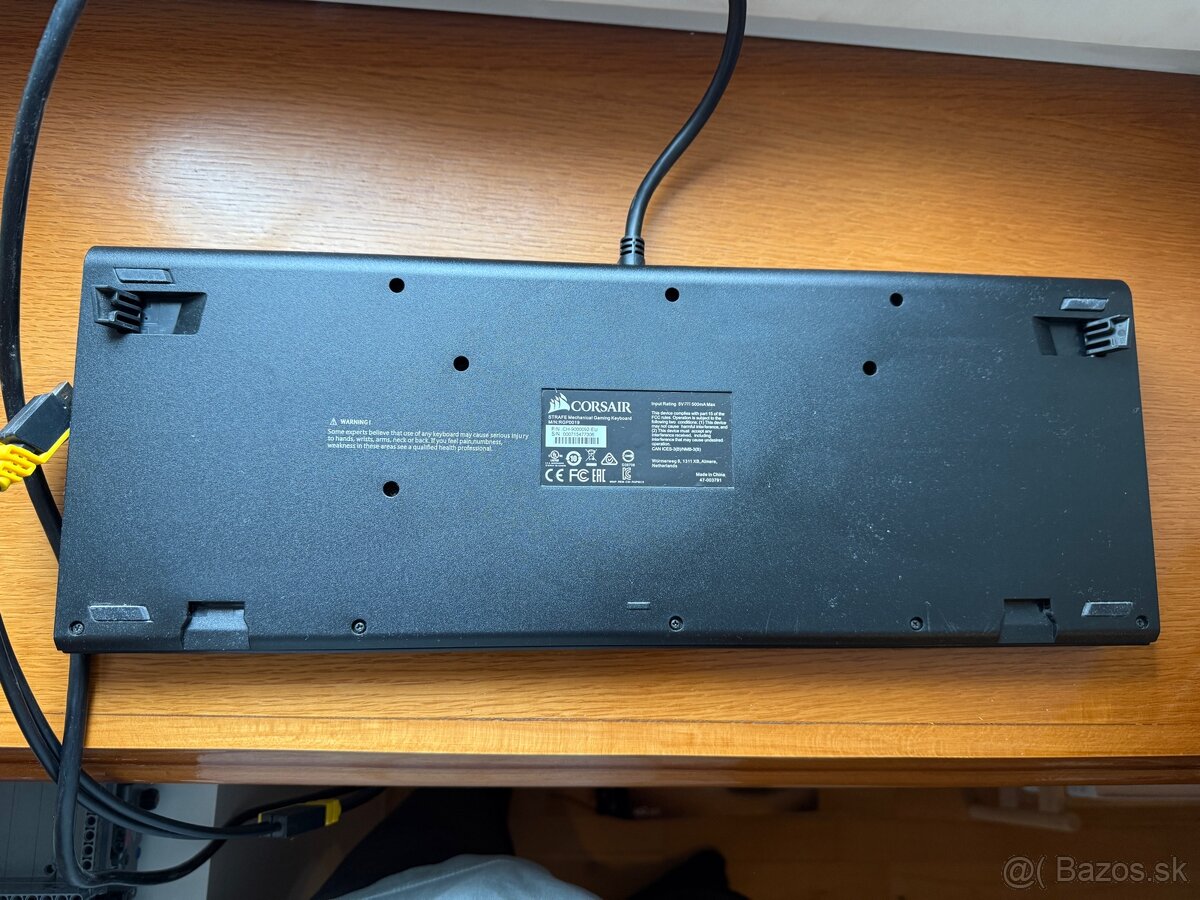 Predam mechanicku klavesnicu corsair strafe mechanical . - 2