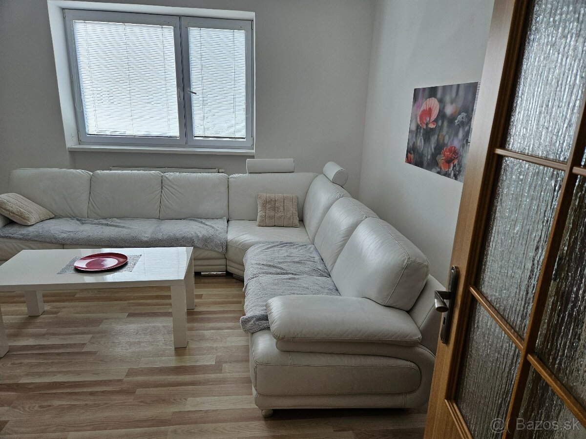 3 izbový byt v centre Michaloviec - 2