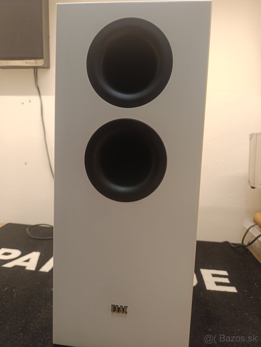 Elac Subwoofer - 2