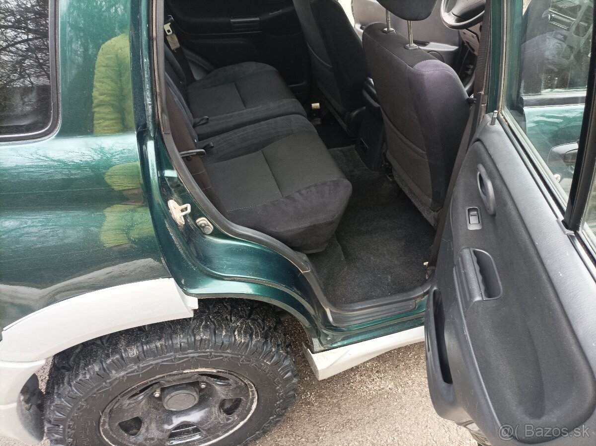 Suzuki Grand Vitara 2.0 td 4x4 - 2