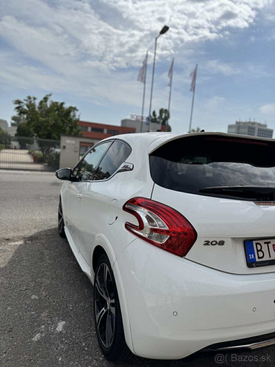 Peugeot 208 GTi 200THP - 2