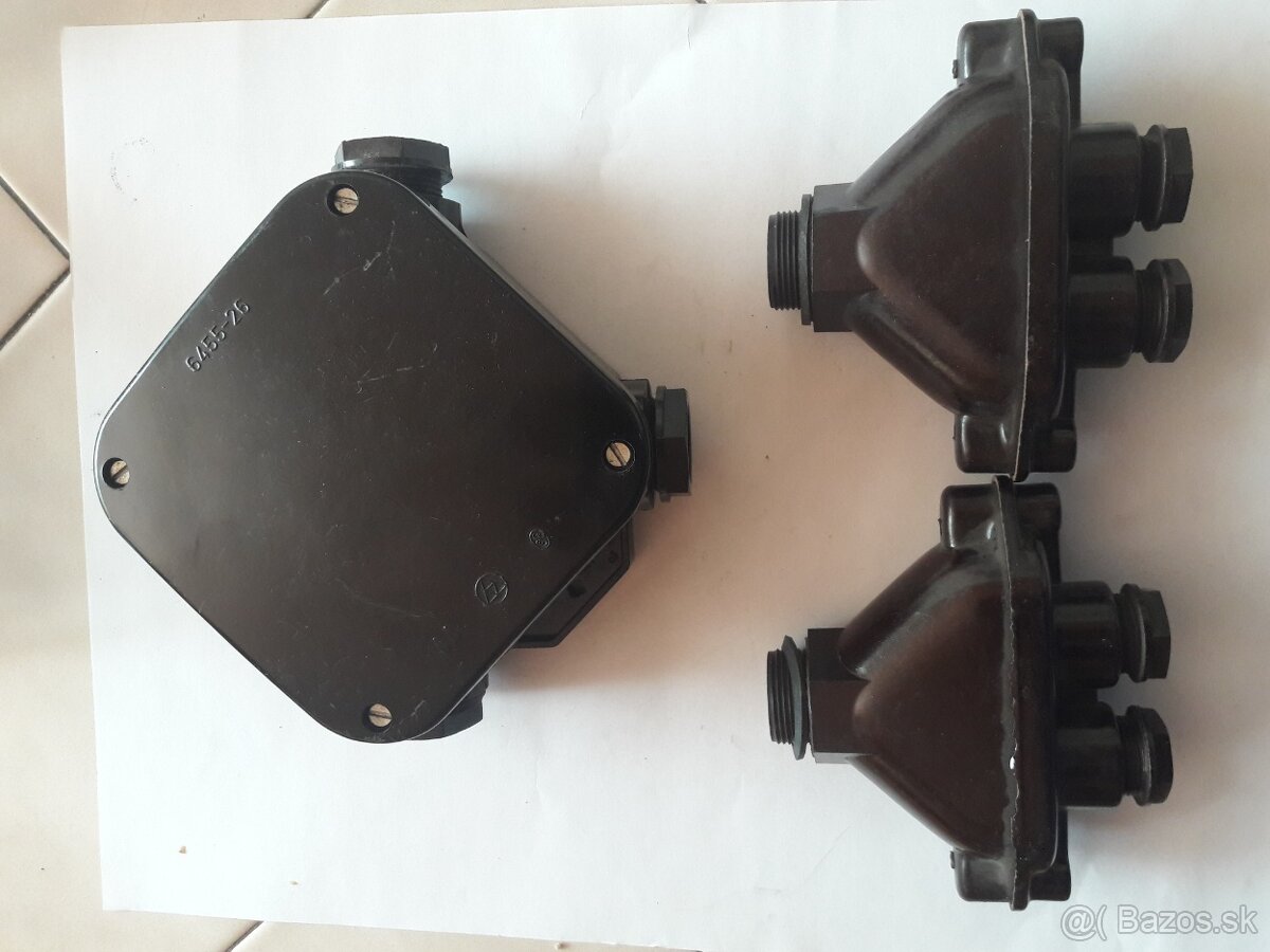 bakelitove krabice, vyvodky, svorky - 2