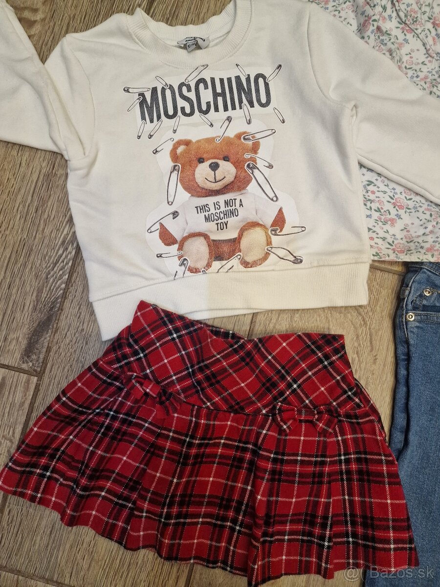 Mix oblečenia - Moschino - 2