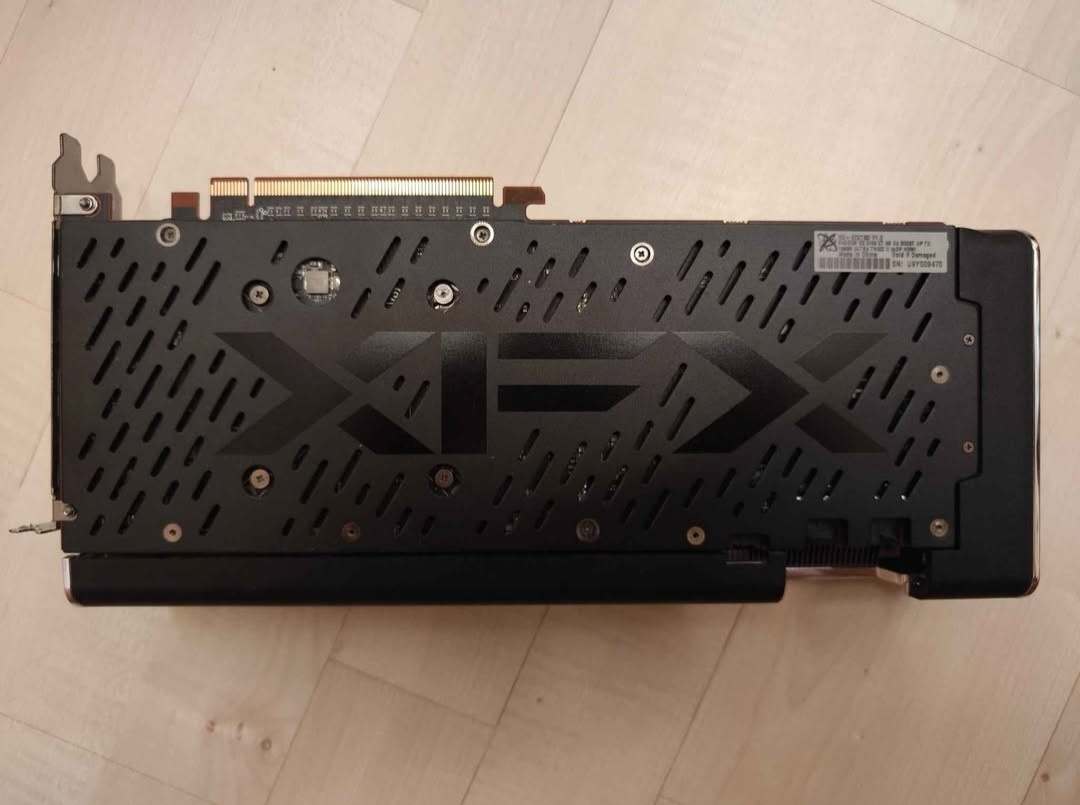 XFX Radeon RX 5700 XT THICC II - 2