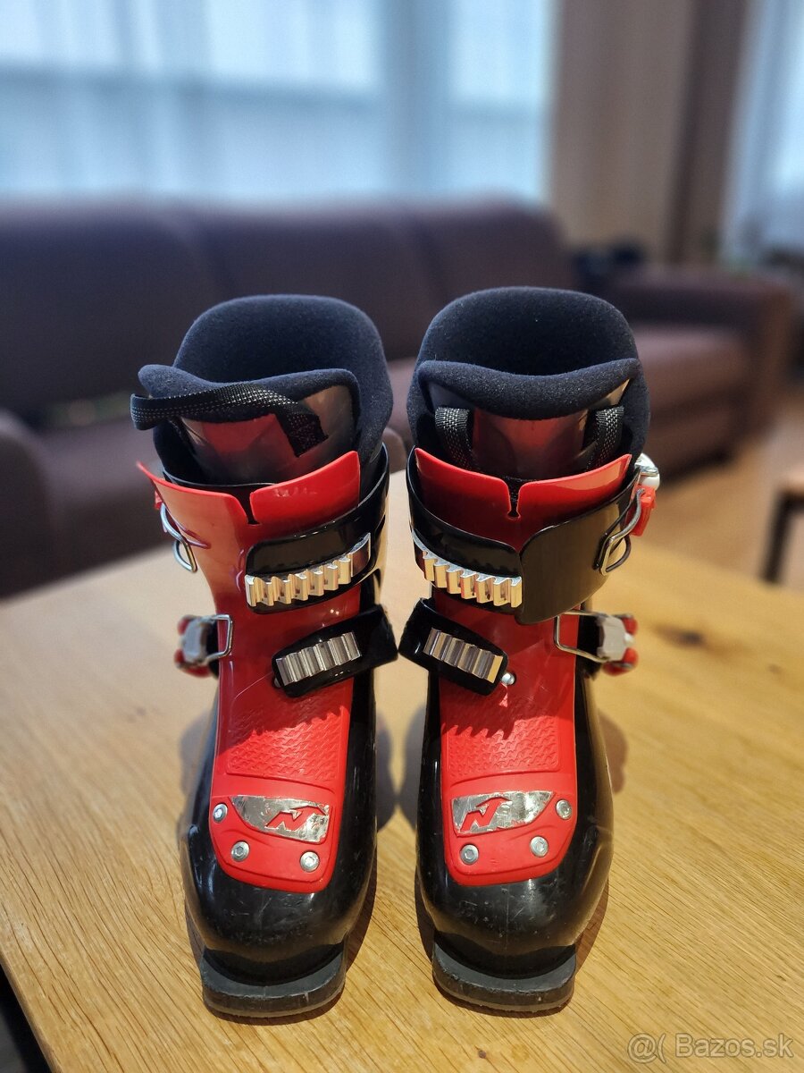 Detské lyžiarky Nordica a prilba - 2