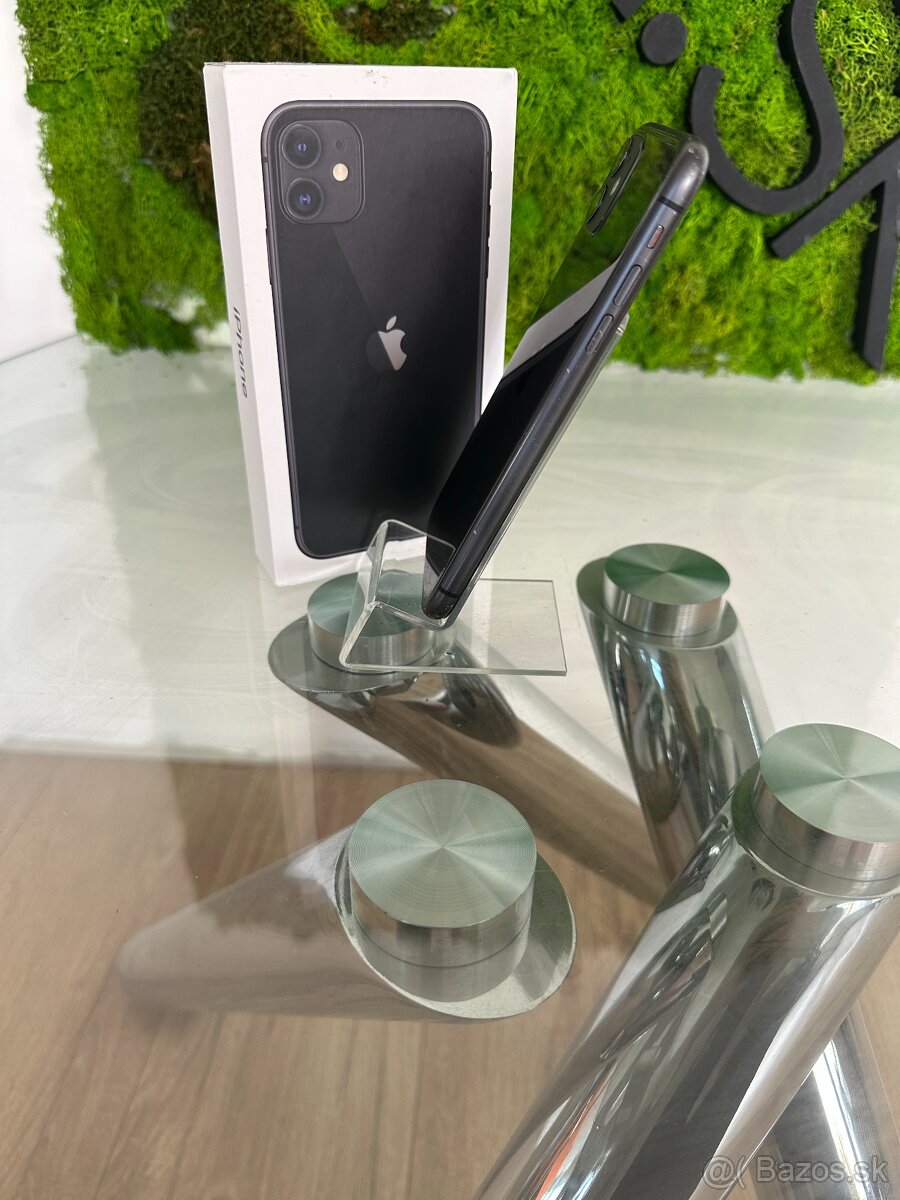 Apple iPhone 11 64GB Black - 2