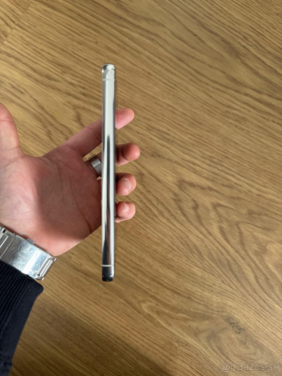 Samsung Galaxy S23 - 2