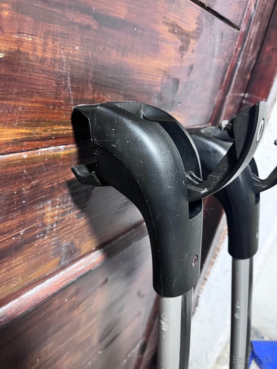 Priecniky na peugeot 207 2009 - 2