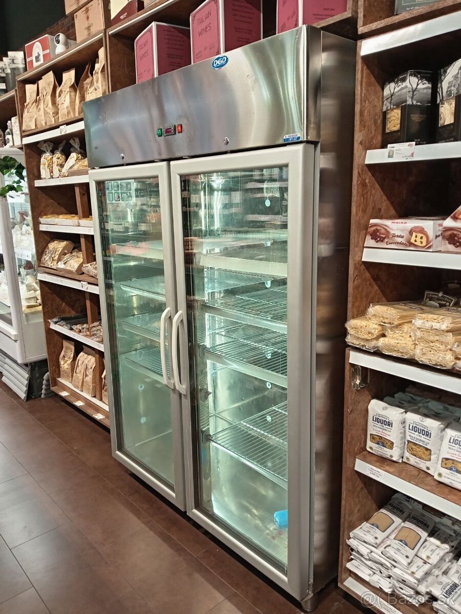 Profesionálna vitrínová mraznička 1400lt - 2