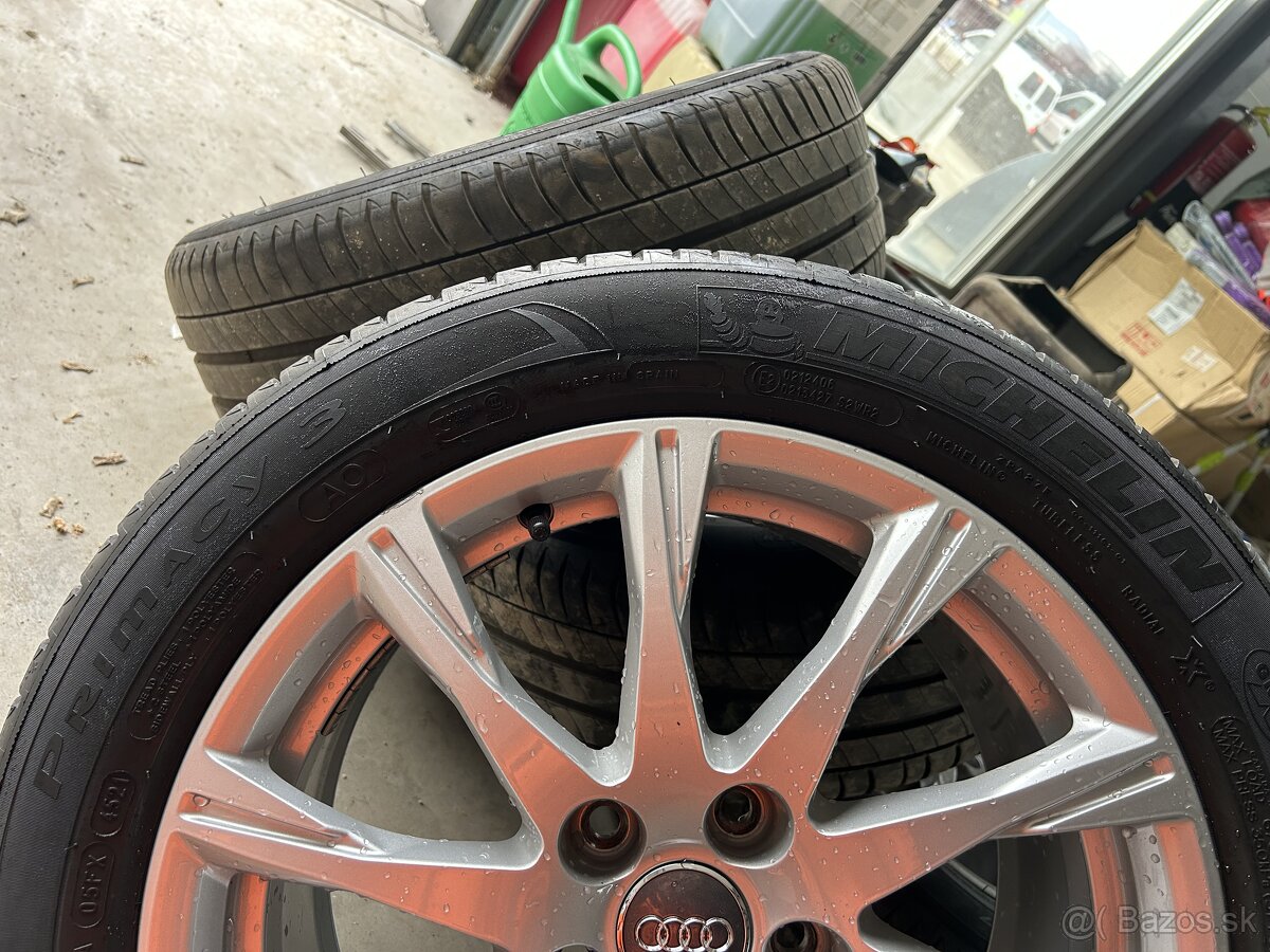 Original hlinikove disky R17 Audi A4 Michelin - 2