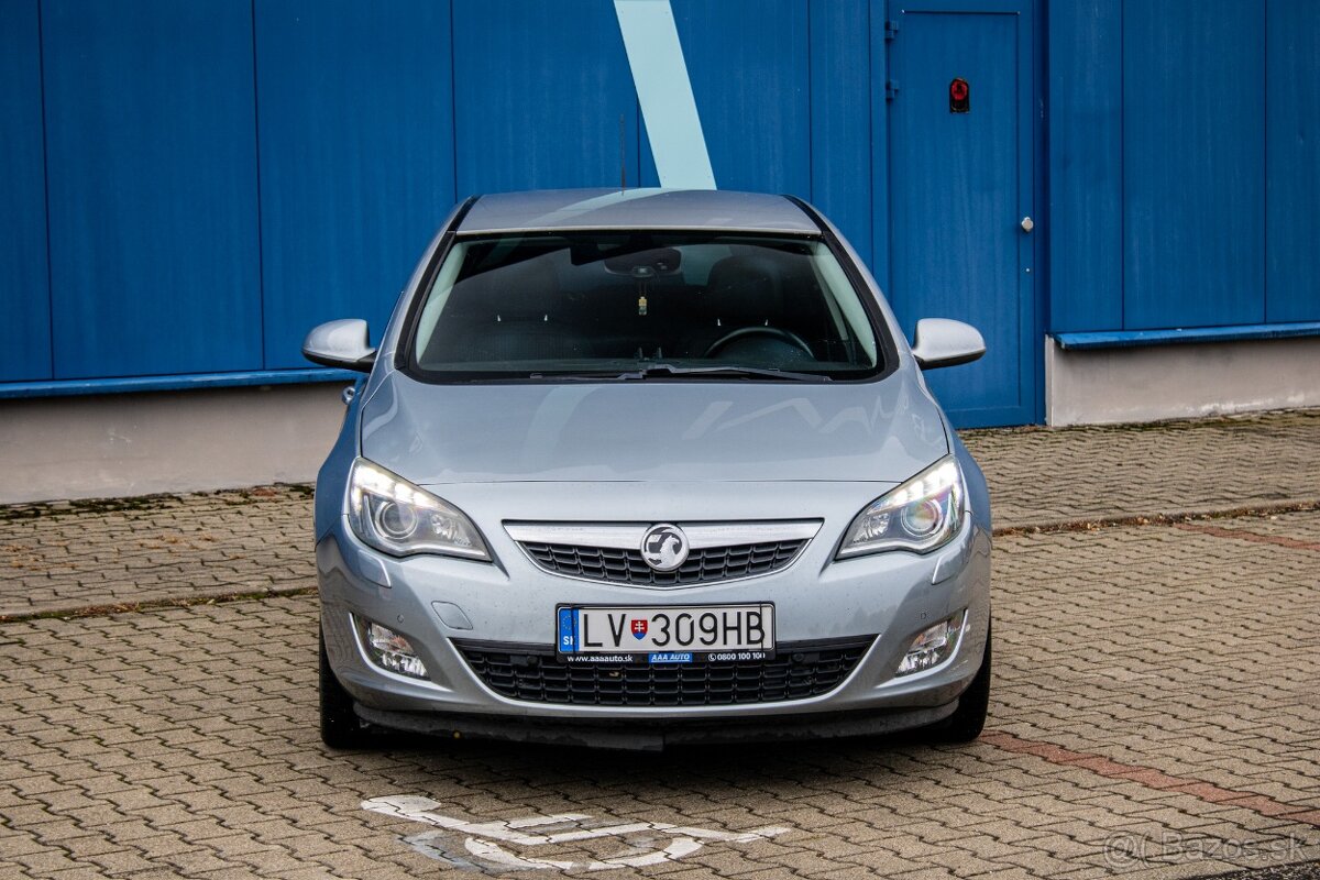 Opel Astra 1.4 Turbo 103kW Sport - 2