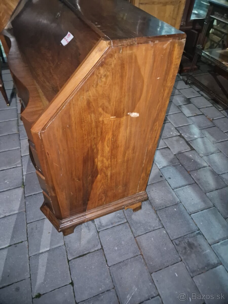 18 - Predám starožitný sekretár z masívneho orecha - 2