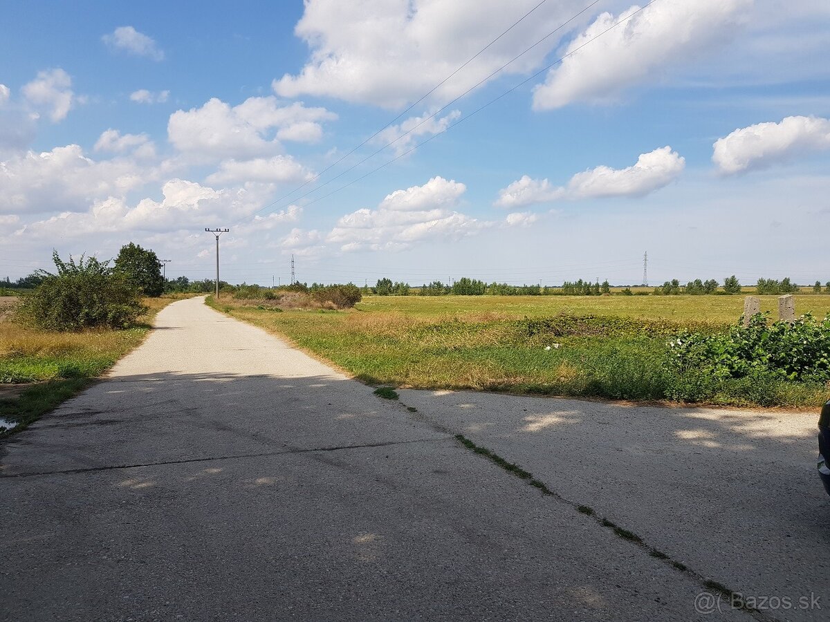 Posledné priemyselné pozemky v Komárne 3000–10 000 m² - 2