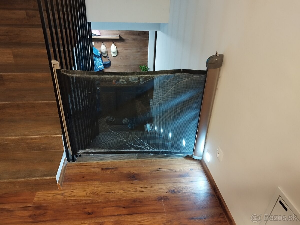 Zábrana do dveri - 2