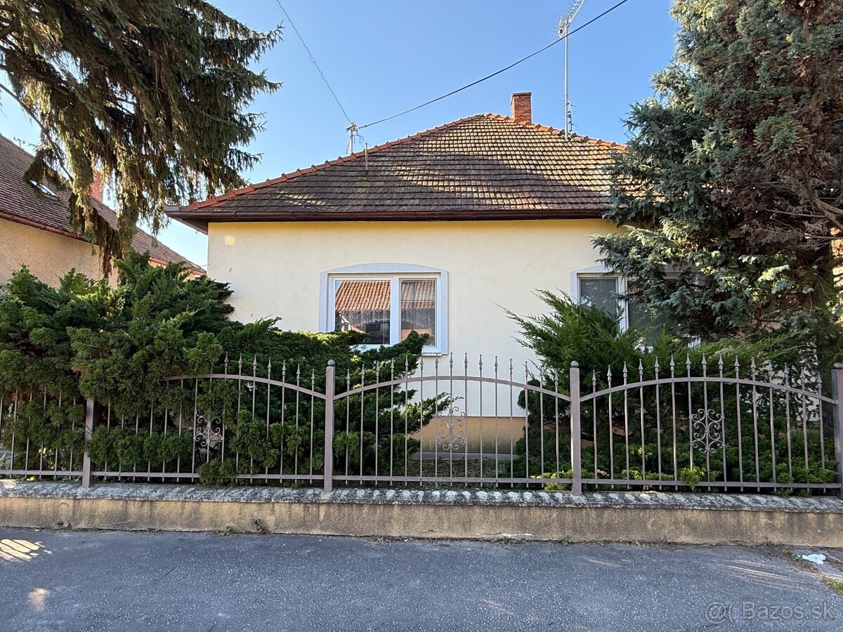 PREDAJ - RODINNÝ DOM - ZLATÉ MORAVCE - 2