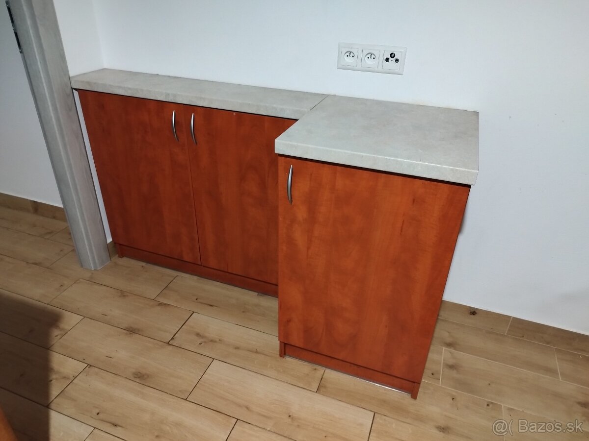 Kuchynská linka so spotrebičmi - 2