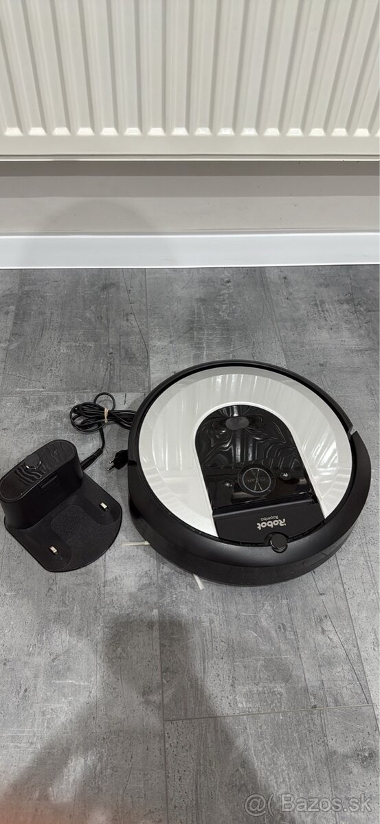 iRobot Roomba i7 Light Grey - 2