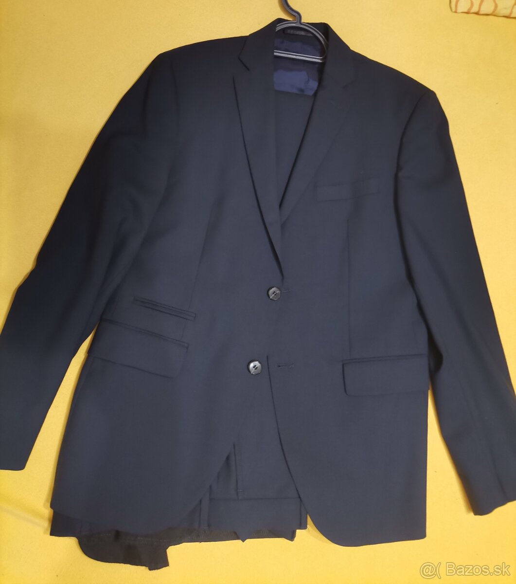 Predám Oblek - 2