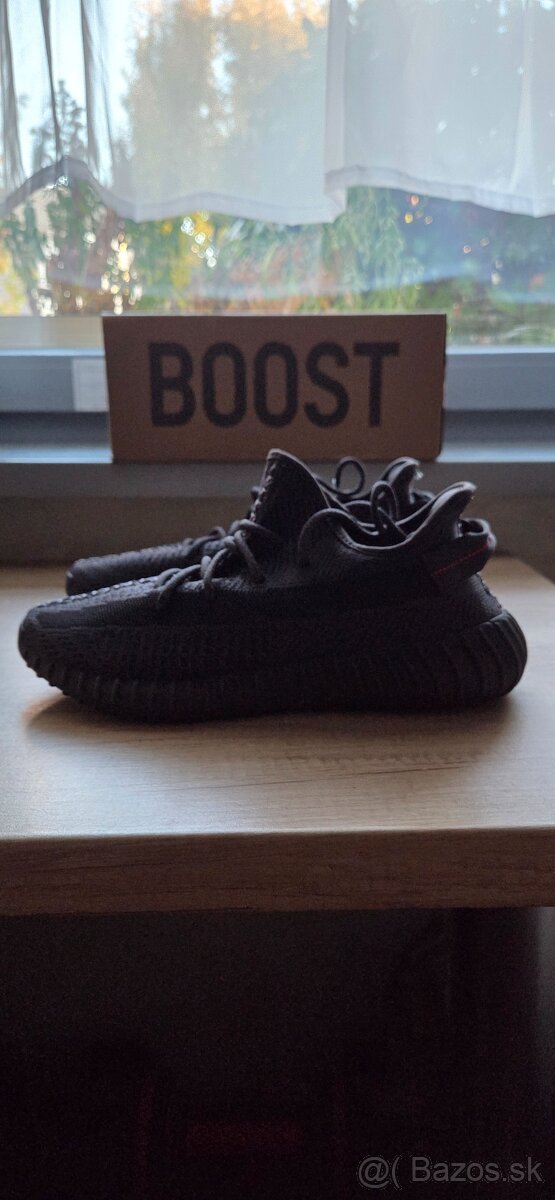 Yezzy Boost 350 V2 Black Non-Reflective - 2