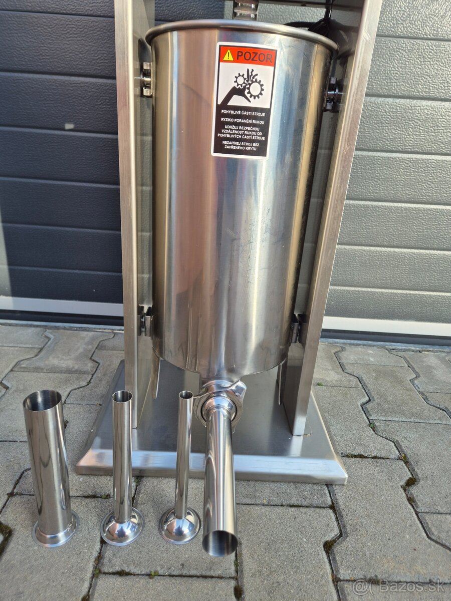 ELEKTRICKÁ PLNIČKA KLOBÁS 10 L SILNÁ PROFI - 2